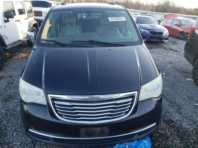 2A4RR8DG2BR666637 2011 2011 Chrysler Town and Country- Tour 5