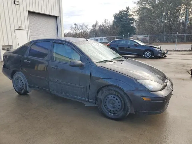 1FAFP34334W161124 2004 2004 Ford Focus- Se Comfort 4