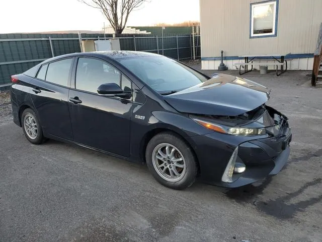 JTDKARFP1L3162222 2020 2020 Toyota Prius- LE 4