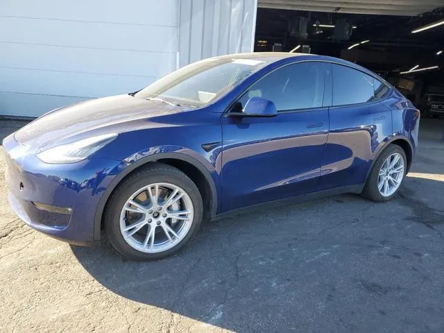 7SAYGAEE5NF421880 2022 2022 Tesla MODEL Y 1