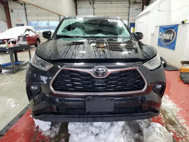 5TDDZRBH2MS527216 2021 2021 Toyota Highlander- Limited 5