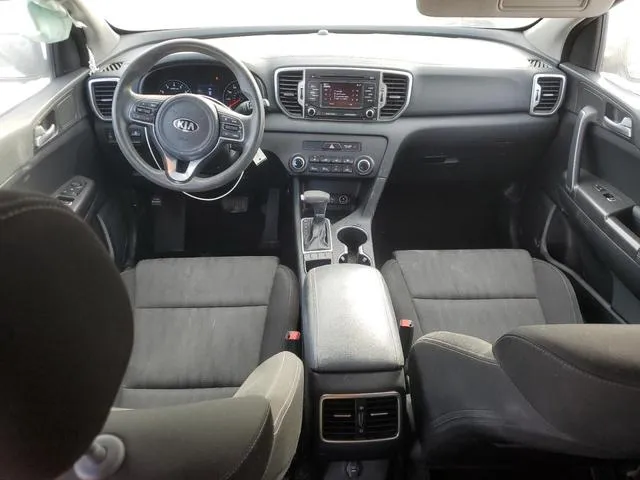 KNDPMCAC1K7526984 2019 2019 KIA Sportage- LX 8