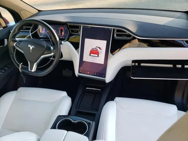 5YJXCAE22GF010935 2016 2016 Tesla MODEL X 8