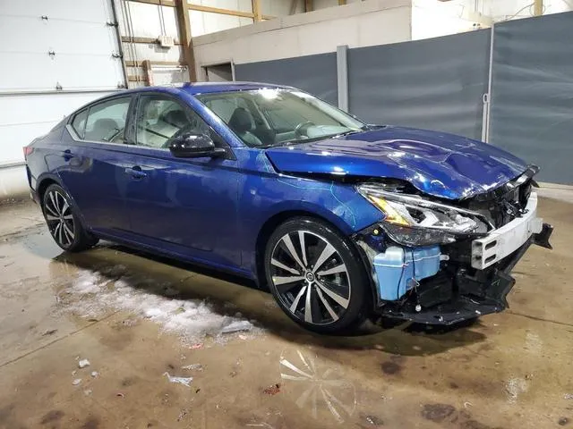 1N4BL4CV6NN343300 2022 2022 Nissan Altima- SR 4