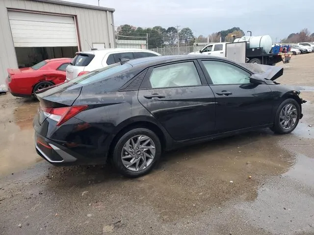 KMHLM4DG8RU660711 2024 2024 Hyundai Elantra- Sel 3