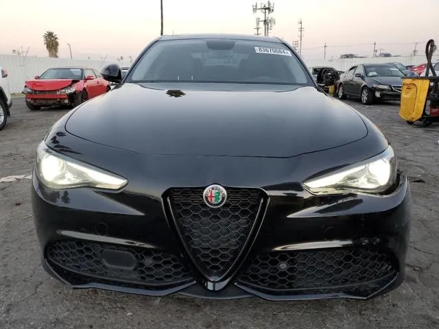 ZARFAMBN3K7621238 2019 2019 Alfa Romeo Giulia- TI 5