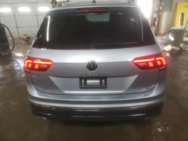 3VV3B7AX1RM128528 2024 2024 Volkswagen Tiguan- SE 6