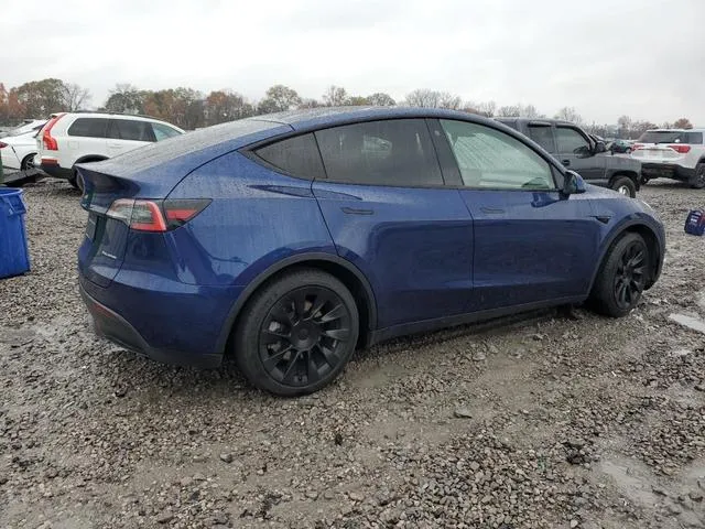 5YJYGAEE4MF125857 2021 2021 Tesla MODEL Y 3