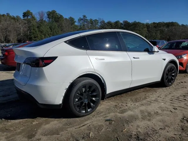 7SAYGAEE0RF160342 2024 2024 Tesla MODEL Y 3