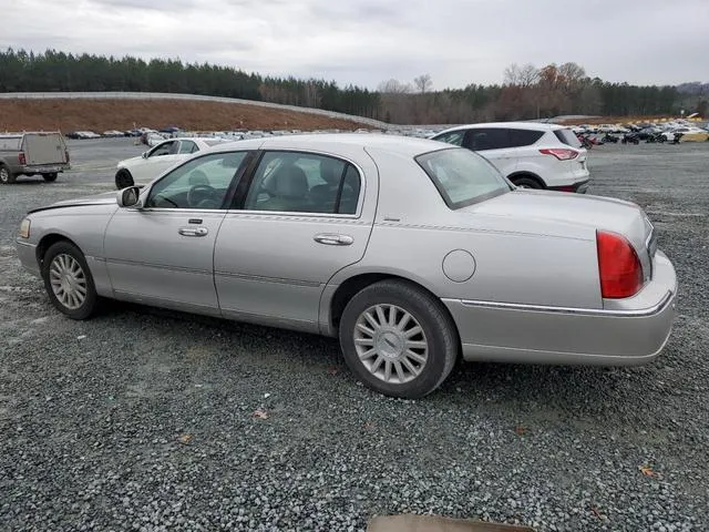 1LNHM83W94Y687763 2004 2004 Lincoln Town Car- Ultimate 2