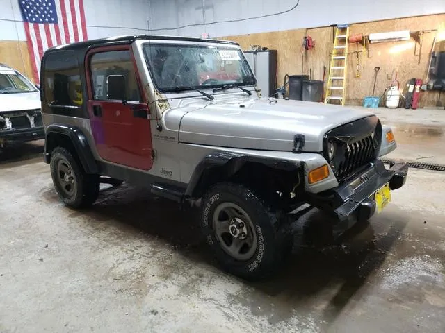 1J4FA29PXYP714587 2000 2000 Jeep Wrangler- SE 4