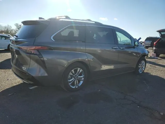 5TDESKFCXRS152892 2024 2024 Toyota Sienna- Limited 3