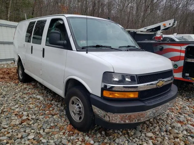 1GCZGGFP7N1268318 2022 2022 Chevrolet Express 4