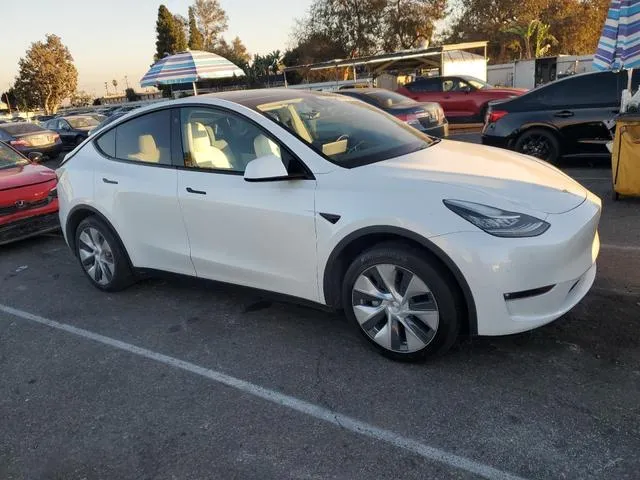 7SAYGDEE5NF451494 2022 2022 Tesla MODEL Y 4