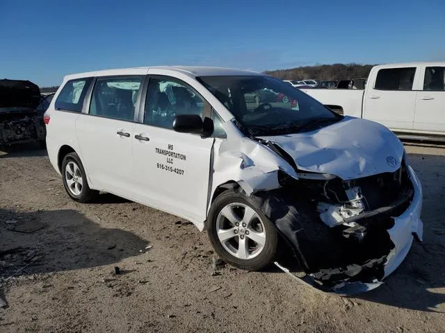 5TDZK3DCXFS611828 2015 2015 Toyota Sienna 4