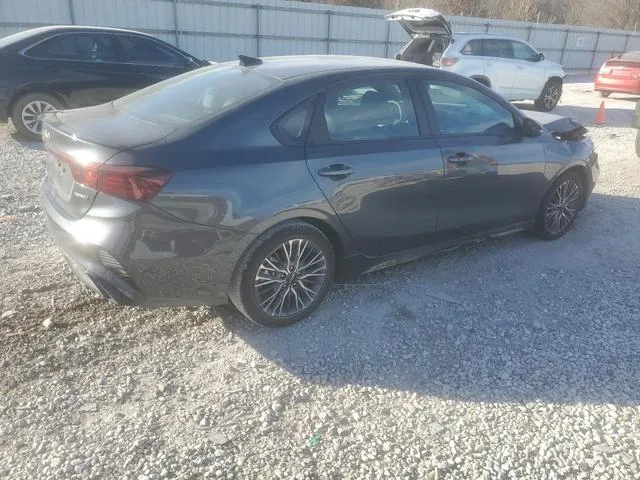 3KPF54AD2RE713748 2024 2024 KIA Forte- Gt Line 3