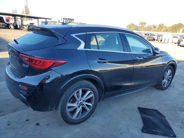 SJKCH5CP0JA041801 2018 2018 Infiniti QX30- Base 3