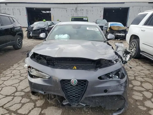 ZARFAEDN1H7535440 2017 2017 Alfa Romeo Giulia- Q4 5