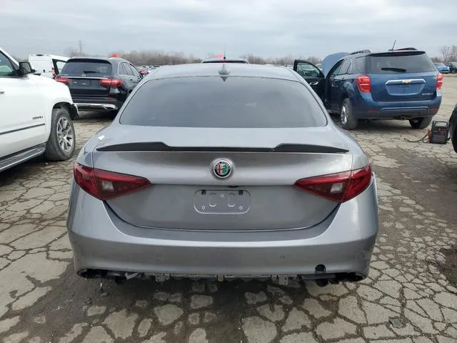 ZARFAEDN1H7535440 2017 2017 Alfa Romeo Giulia- Q4 6