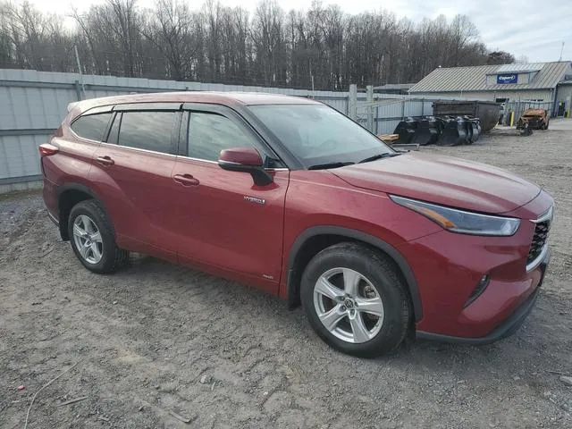 5TDBBRCH5MS046323 2021 2021 Toyota Highlander- Hybrid Le 4