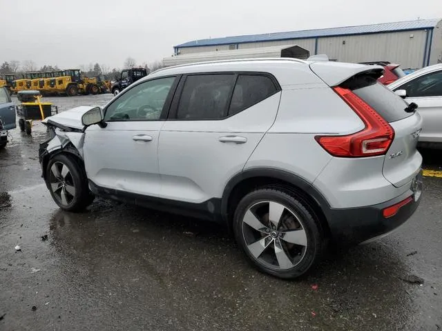 YV4162UK1L2201051 2020 2020 Volvo XC40- T5 Momentum 2