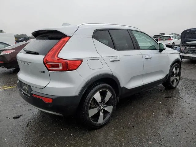 YV4162UK1L2201051 2020 2020 Volvo XC40- T5 Momentum 3