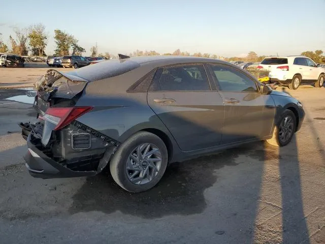 KMHLM4DGXRU748532 2024 2024 Hyundai Elantra- Sel 3