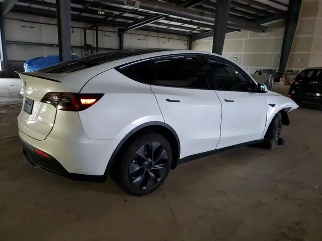 7SAYGAEE4RF127974 2024 2024 Tesla MODEL Y 3