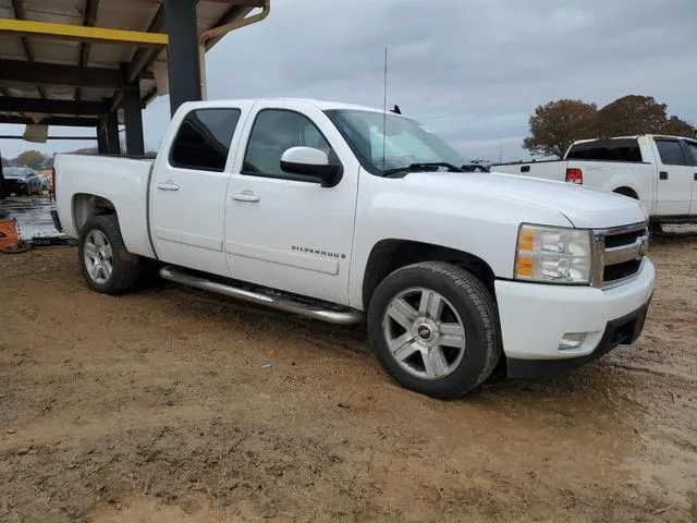 2GCEC130X81182899 2008 2008 Chevrolet Silverado- C1500 4