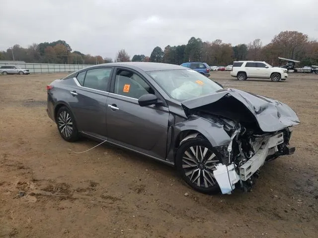 1N4BL4DV6RN333967 2024 2024 Nissan Altima- SV 4