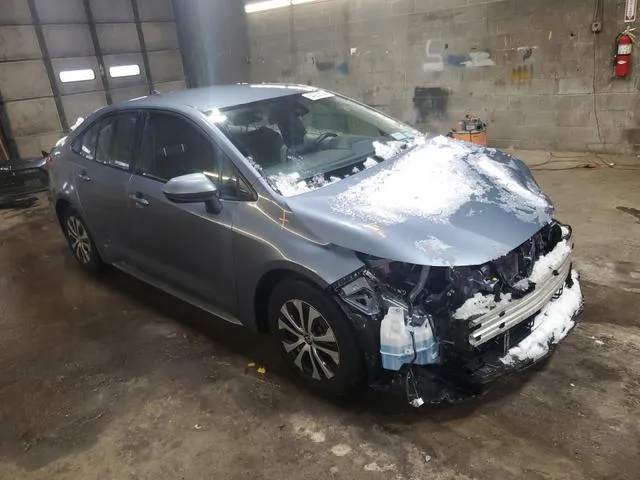 JTDEAMDE7NJ056776 2022 2022 Toyota Corolla- LE 4