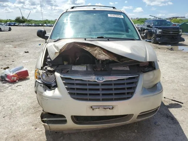 2A8GP54LX6R916753 2006 2006 Chrysler Town and Country- Touring 5