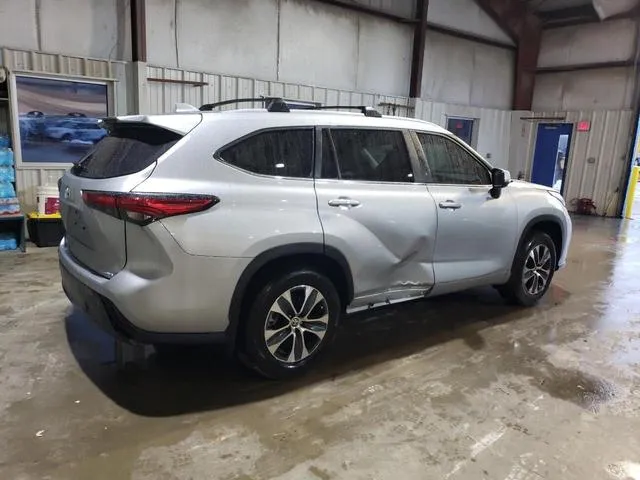 5TDKDRBH4PS524456 2023 2023 Toyota Highlander- L 3