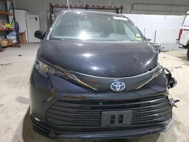 5TDCSKFC3RS112161 2024 2024 Toyota Sienna- Xse 5