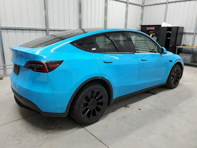 7SAYGAEE2NF361895 2022 2022 Tesla MODEL Y 3