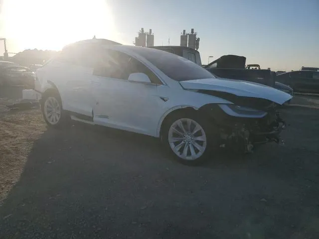 5YJXCAE29KF198801 2019 2019 Tesla MODEL X 4