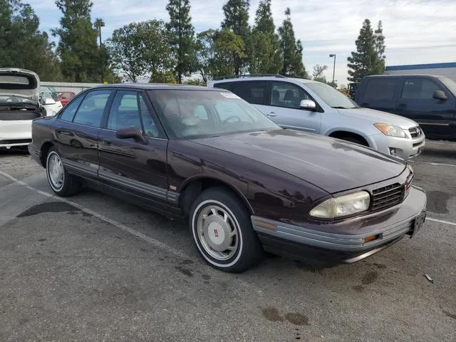 1G3HN52K9S4836711 1995 1995 Oldsmobile 88- Royale 4