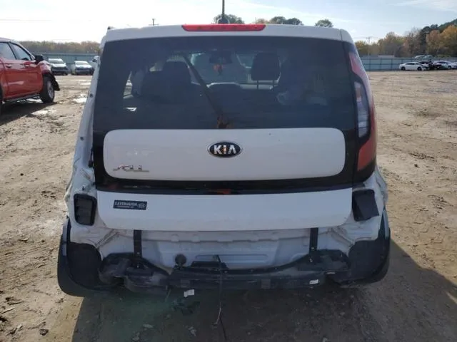 KNDJN2A23J7560119 2018 2018 KIA Soul 6