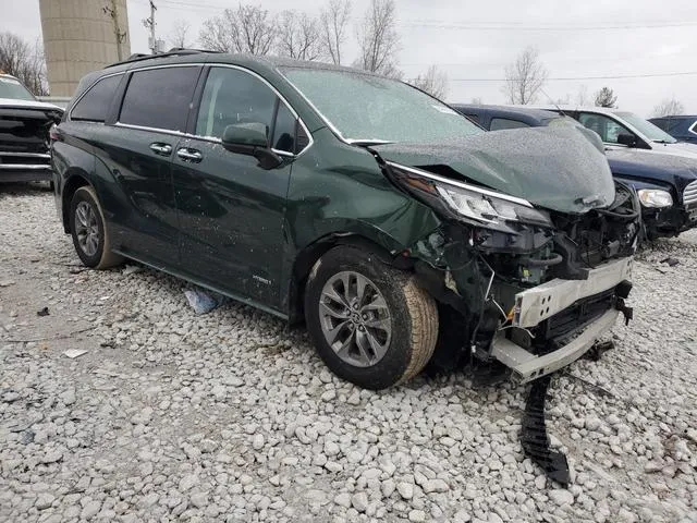 5TDYSKFC6MS026616 2021 2021 Toyota Sienna- Xle 4