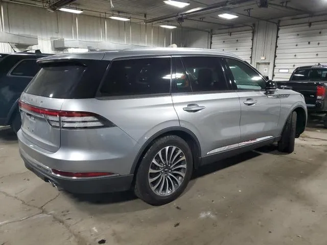 5LM5J7XC2LGL09632 2020 2020 Lincoln Aviator- Reserve 3