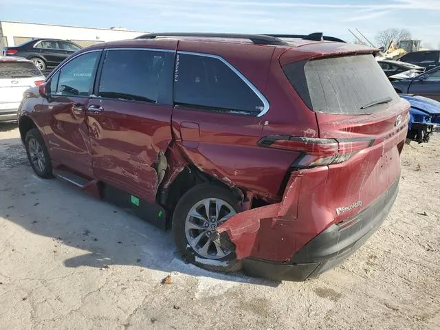 5TDJRKEC1NS080079 2022 2022 Toyota Sienna- Xle 2