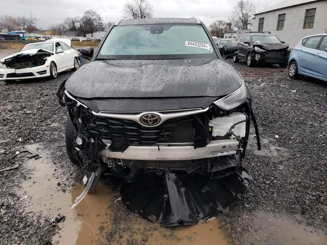 5TDGZRBH2NS587253 2022 2022 Toyota Highlander- Xle 5