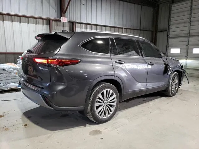 5TDEBRCH6MS029382 2021 2021 Toyota Highlander- Hybrid Platinum 3