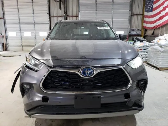 5TDEBRCH6MS029382 2021 2021 Toyota Highlander- Hybrid Platinum 5