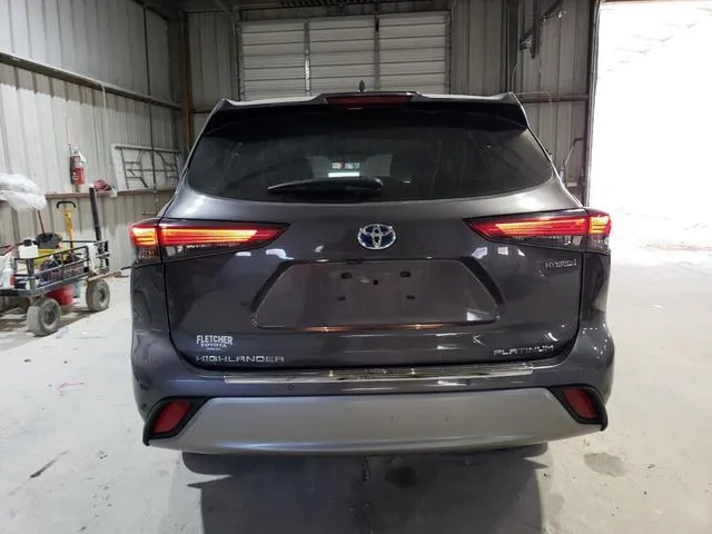 5TDEBRCH6MS029382 2021 2021 Toyota Highlander- Hybrid Platinum 6