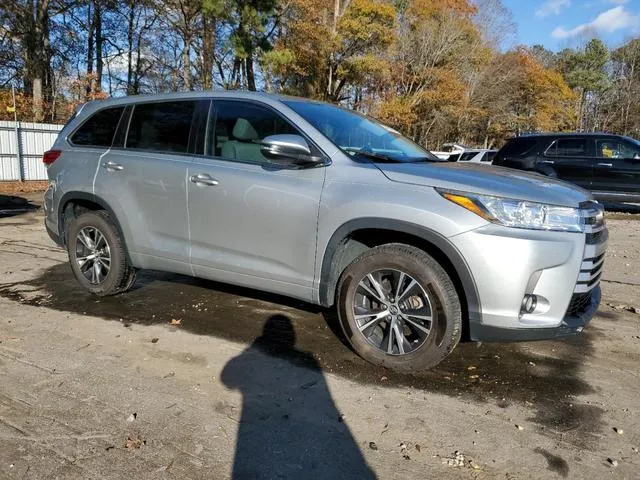 5TDZZRFH6JS252297 2018 2018 Toyota Highlander- LE 4