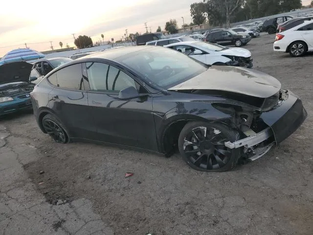 7SAYGDED8RF094440 2024 2024 Tesla MODEL Y 4