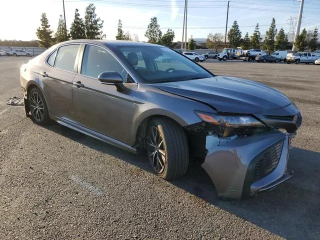 4T1T11BK0NU069782 2022 2022 Toyota Camry- SE 4