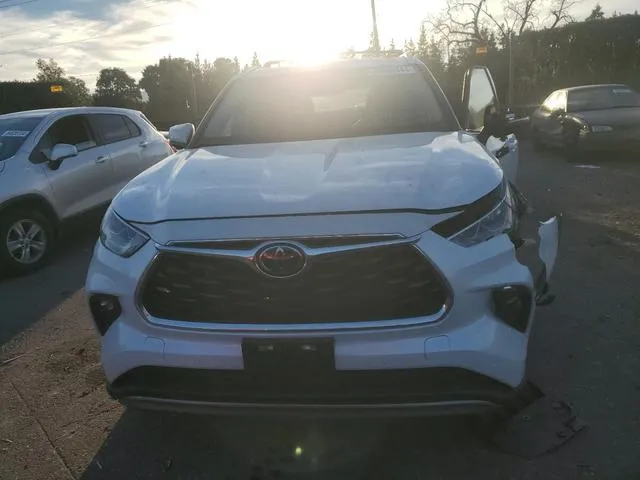 5TDKDRBH6PS038098 2023 2023 Toyota Highlander- L 5