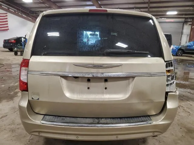 2A4RR5DG4BR636814 2011 2011 Chrysler Town and Country- Touring 6